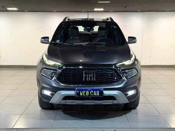 FIAT TORO 2.0 16V TURBO DIESEL RANCH 4WD AT9 FIAT TORO 2.0 16V TURBO DIESEL RANCH 4WD AT9